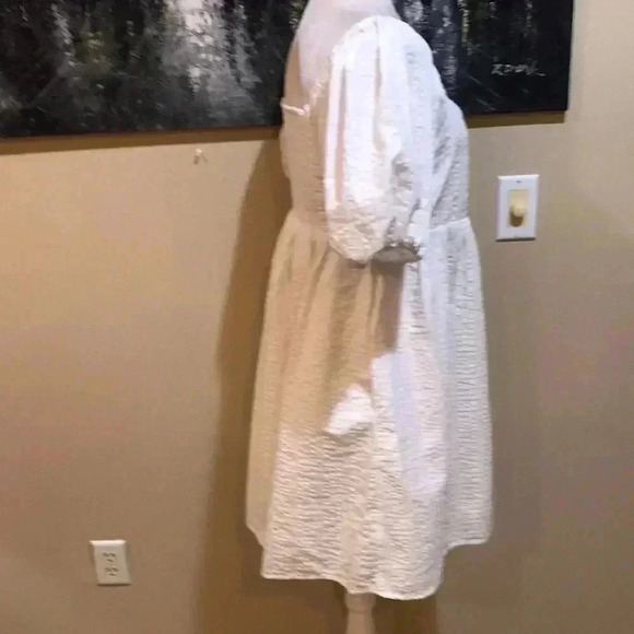 NWT Old Navy Puff Sleeves Seersucker White Mini Dress with Lining-Size M - Picture 3 of 15